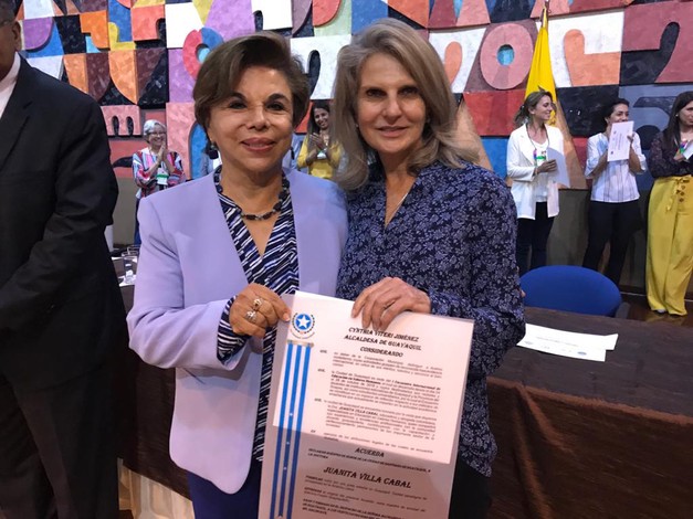 ISSE of Columbia receives Award in Ecuador