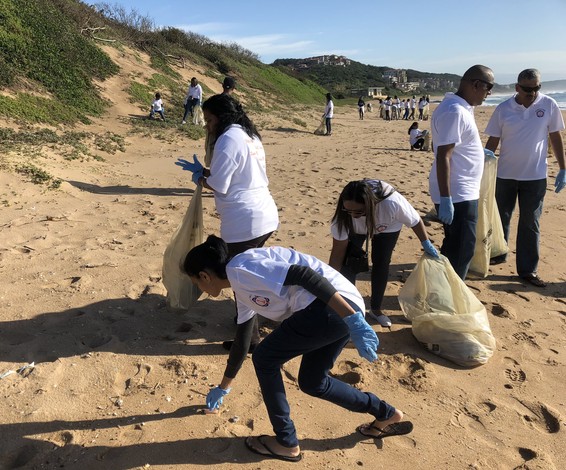 Serve the Planet - Beach cleanup
