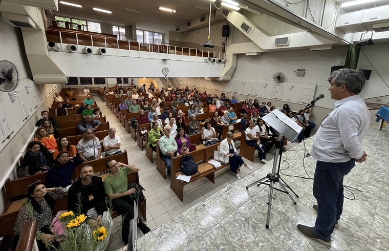 Brazil Public Mtg Rio 02