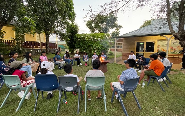 Australia Sse Retreat Fireside Singing