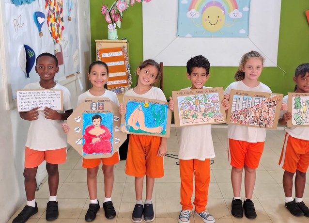 Brazil International Womens Day Students With Artwork 08