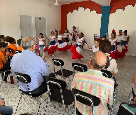 Dominican Republic Sri Sathya Sai School Folk Dance 04