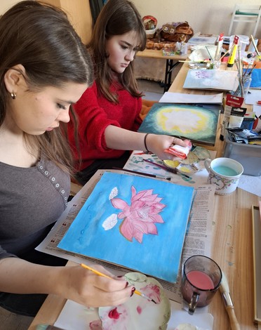 Latvia Lotusdrawingworkshop Youth Painting 01