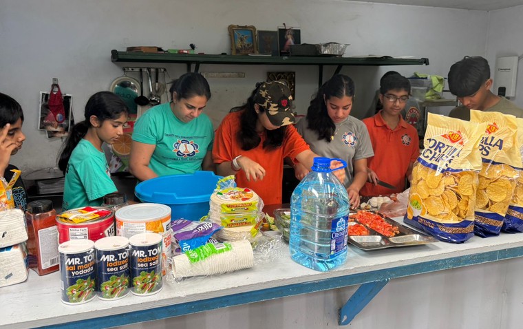 Panama Community Service Serving Elders 05