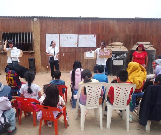 Peru Ehv Community Huarochiri Presenters With Audience 02