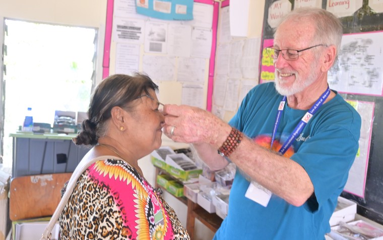 Fiji Optical Glasses Fitting 07