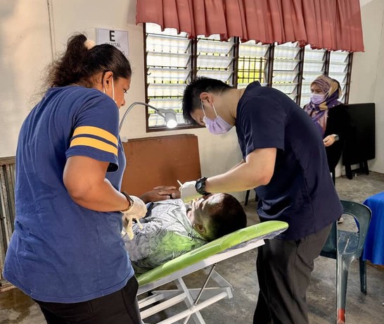 Malaysia Dental Camp 02
