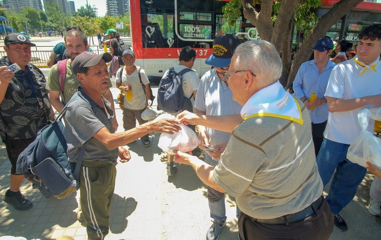 Chile Food Distribution Seva 01
