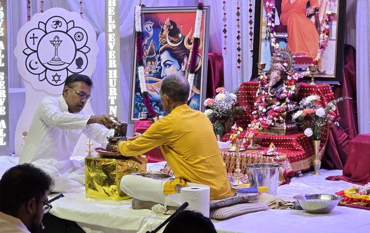 Canada Gayatri 01