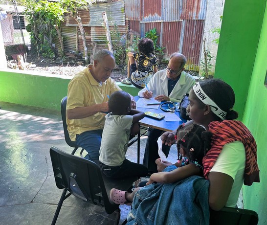 Dominican Republic Medical 01
