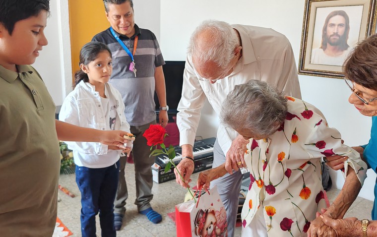 El Salvador Community Engagement 2