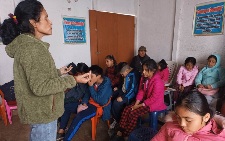 Peru Sowing Love 02