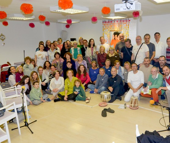Slovenia Akhanda Bhajan 01