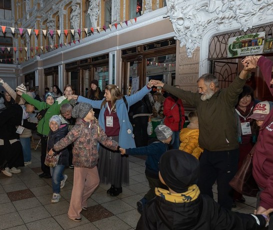 Ukraine Peace Chants 02
